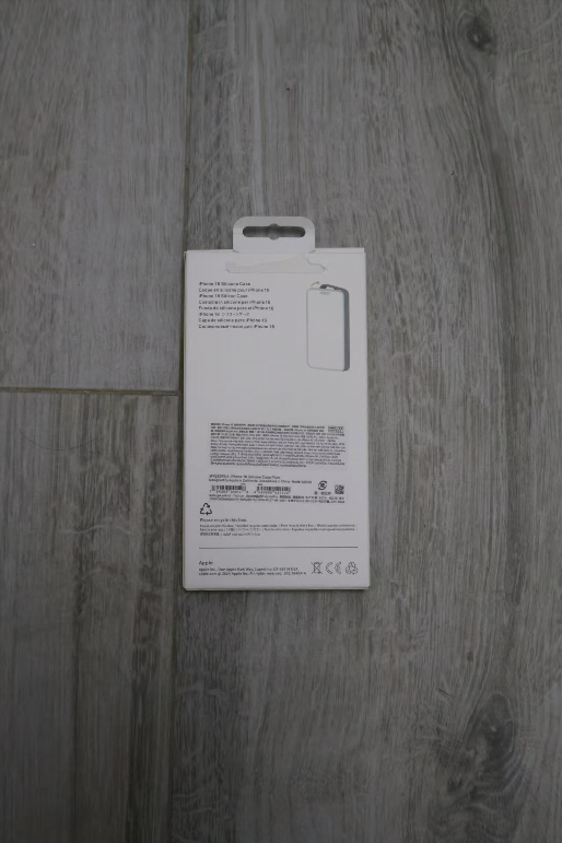 Custodia iPhone 16 Pro Max in silicone nuova 3