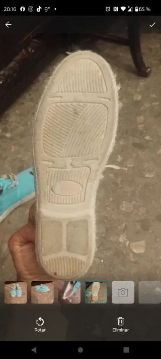 Zapatillas deportivas azul turquesa