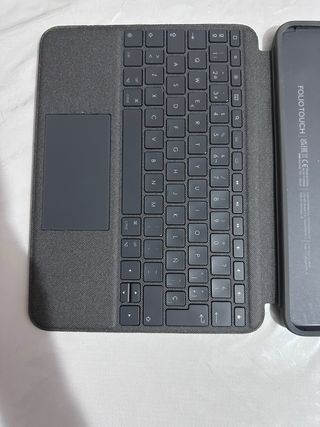 iPad 256GB Rosa, con boli, y funda con teclado