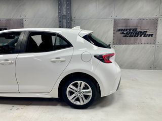 Toyota Corolla 1.8 125H ACTIVE TECH E-CVT