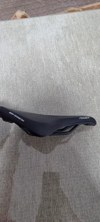 Sillín Specialized power comp