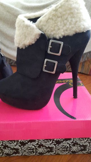 Botines J.C Dossier negros talla 38