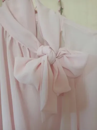 Camicia elegante rosa con fiocco manica lunga