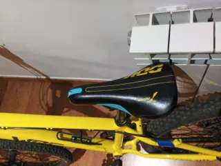 Bicicleta MTB 24 Amarilla