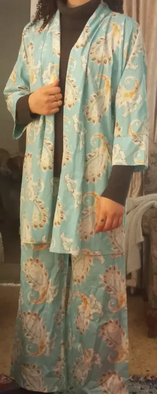 Conjunto chaqueta y pantalón talla M