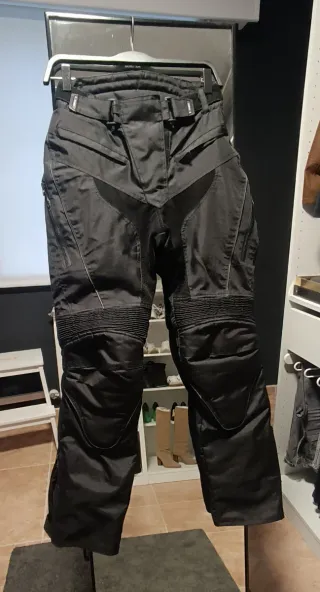 Equipación moto cordura completa.