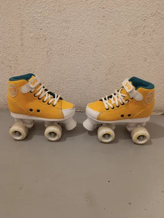 Patines 4 Ruedas Amarillos SF y protecciones
