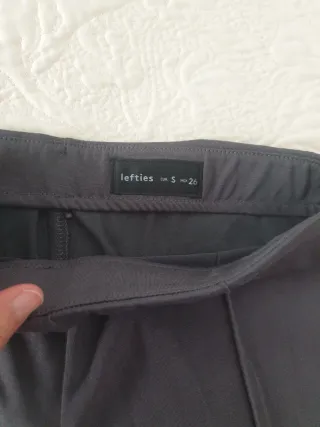 Pantalón culotte gris