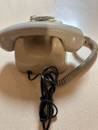 Teléfono antiguo de disco vintage años 70