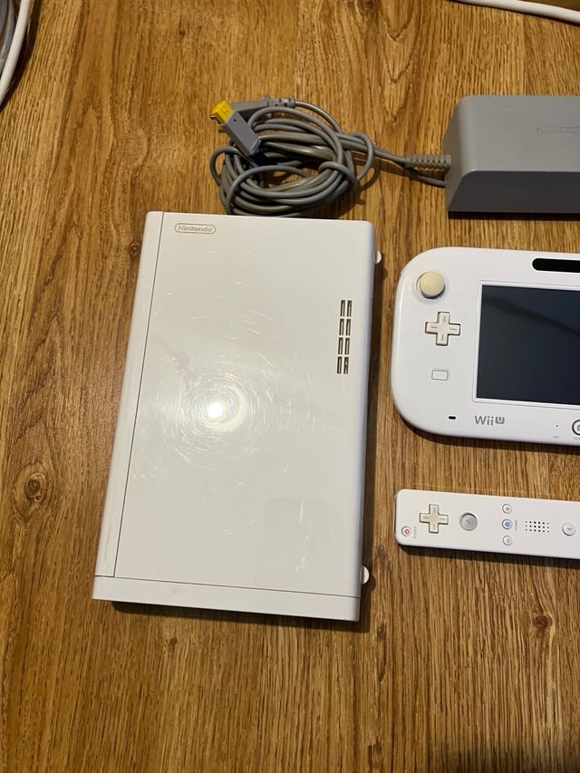 Nintendo Wii U 32GB Bianca Completa