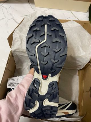 Salomon XT6 Beige/Azul con etiqueta