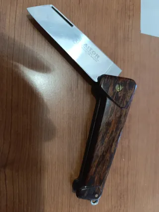 Navaja multiusos AITOR