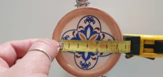 Vasetto in ceramica con decorazioni