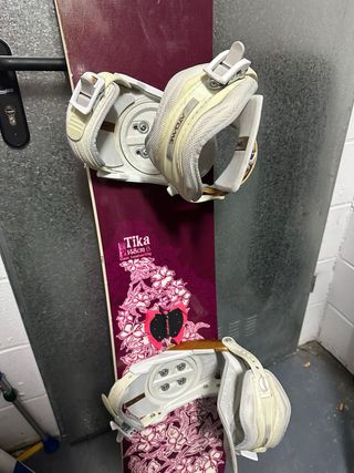 Tabla Snowboard mujer Atomic Tika 1,48+fijaciónes