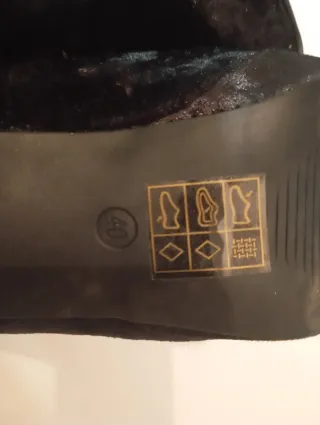 Zapatos de salón negros talla 40