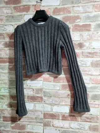 Jersey Bershka gris canalé crop