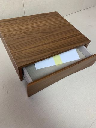 Comodini in legno di noce