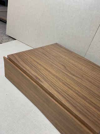 Comodini in legno di noce