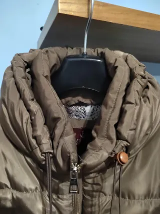 Chaqueta acolchada mujer beige