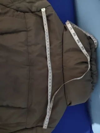 Chaqueta acolchada mujer beige