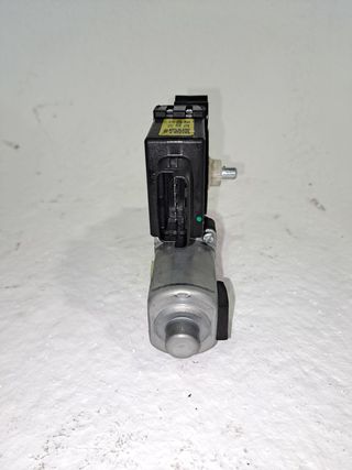 MOTOR ELEVALUNAS TRASERO DERECHO KIA CEED