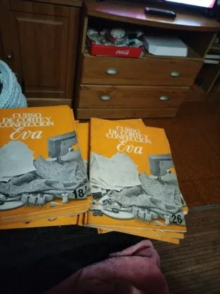 Curso de costura de los 70 ,26 fascículos.