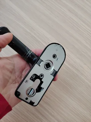 Maniglia porta tagliafuoco con 2 chiavi