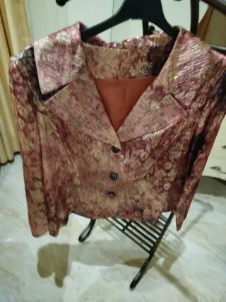 Chaqueta fiesta dorada y fucsia