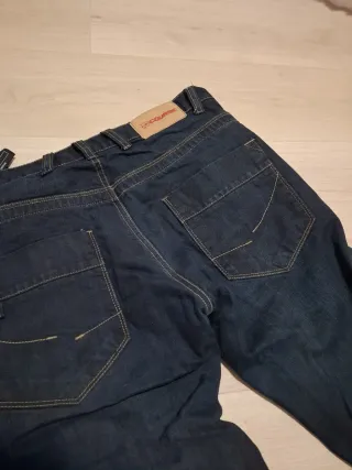 Pantalón vaquero moto con protecciones
