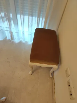 Dormitorio blanco lacado y colchón