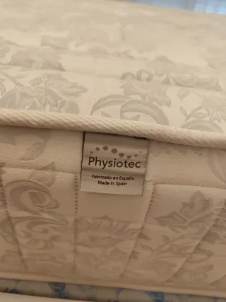 Dormitorio blanco lacado y colchón