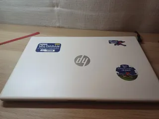 HP Laptop 15-fc0xxx Plata