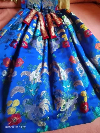 Traje de Fallera Azul y Doradol