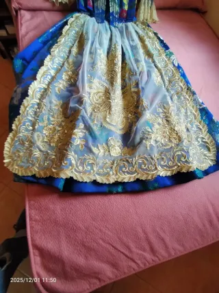 Traje de Fallera Azul y Doradol