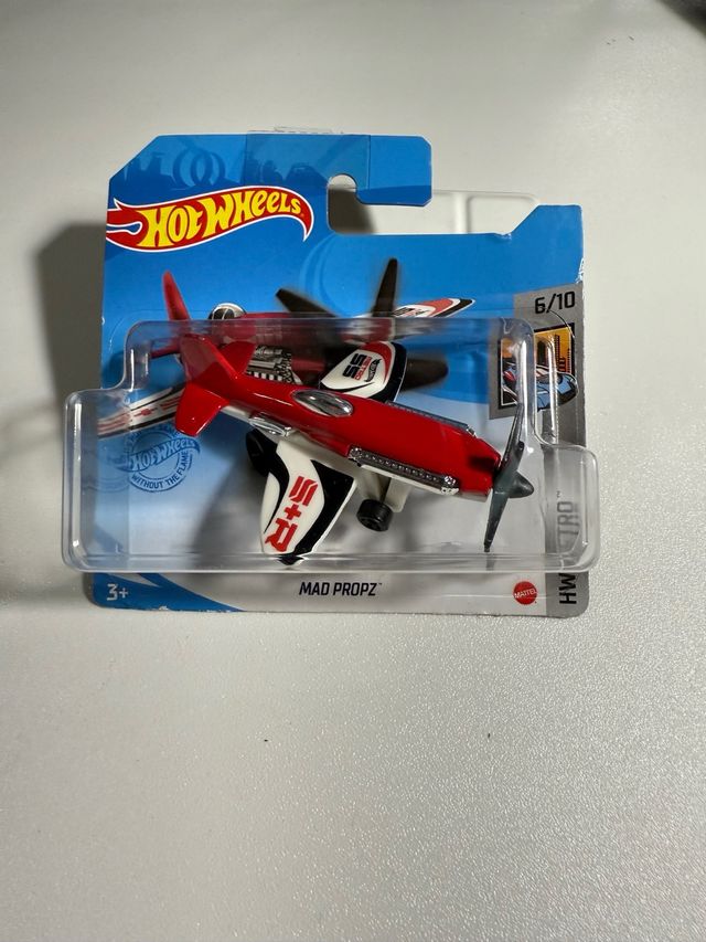 Hot Wheels Mad Propz Avión 6/10