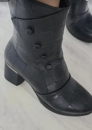 Botas nuevas,nr 39