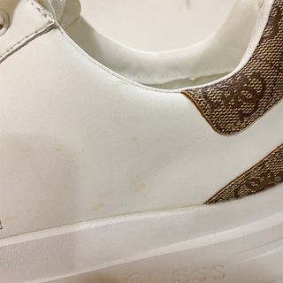 Guess Elbina Sneakers Basse Bianco Beige Casual