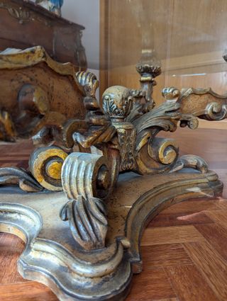 Mesa de centro ovalada cristal y base dorada