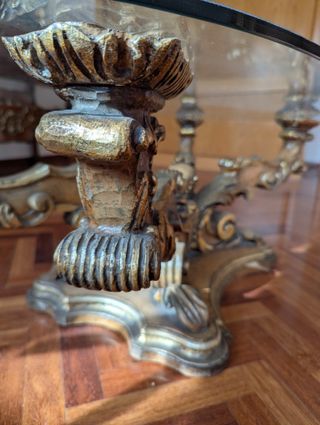 Mesa de centro ovalada cristal y base dorada