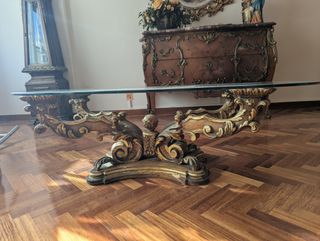 Mesa de centro ovalada cristal y base dorada