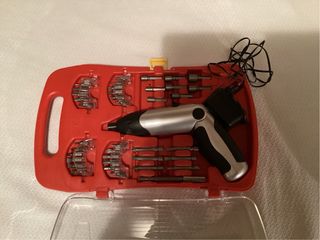 Atornillador Eléctrico con Accesorios