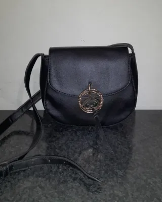 Solo Soprani borsetta nera tracolla