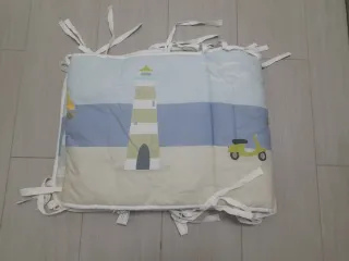 Protector de cuna con diseño marinero