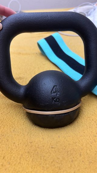 Pesa 4kg + Cinta Glúteos