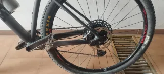 Bicicleta MTB nera
