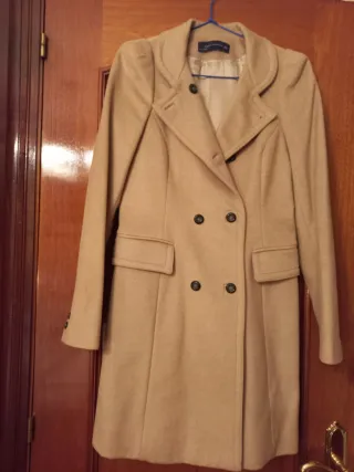 Abrigo Zara Beige Talla M