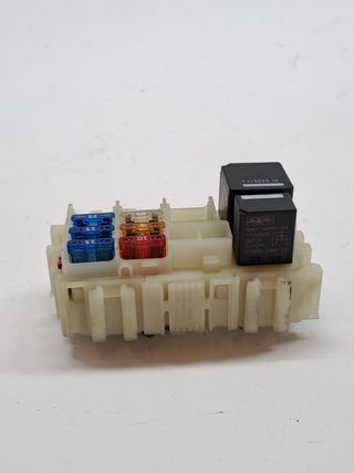 CAJA RELES / FUSIBLES LAND ROVER RANGE ROVER EVOQUE (2)