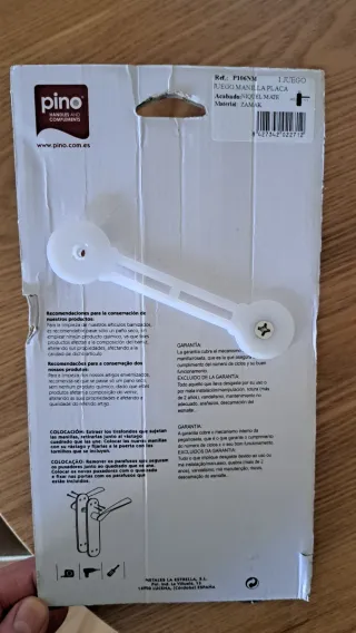 Manilla Pino apertura mano derecha