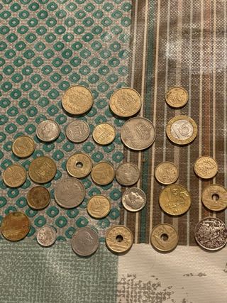 Lote de monedas variadas