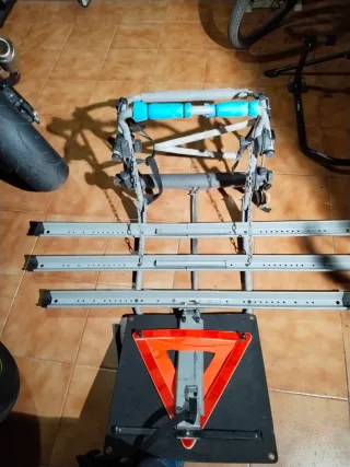 Portabicicletas Norauto de portón para  3 bicis